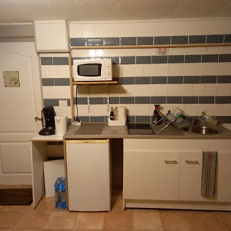 Séjour chez l'habitant Le Taruquet, 20 M2 Ou D'hôte Independante